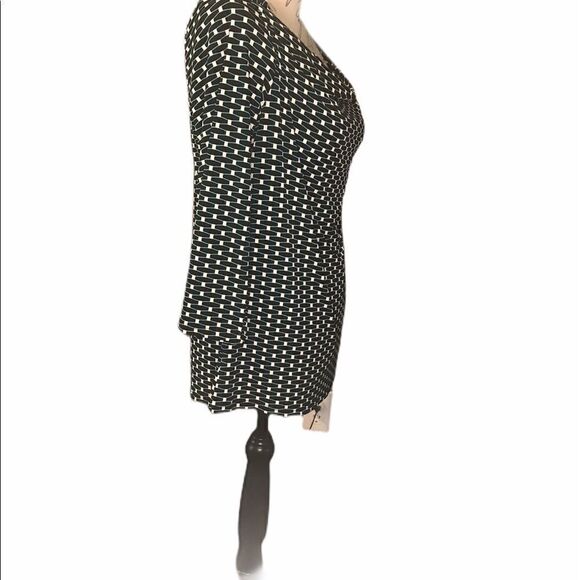 Liz Claiborne Medium Long Sleeve Blouse - Picture 6 of 16